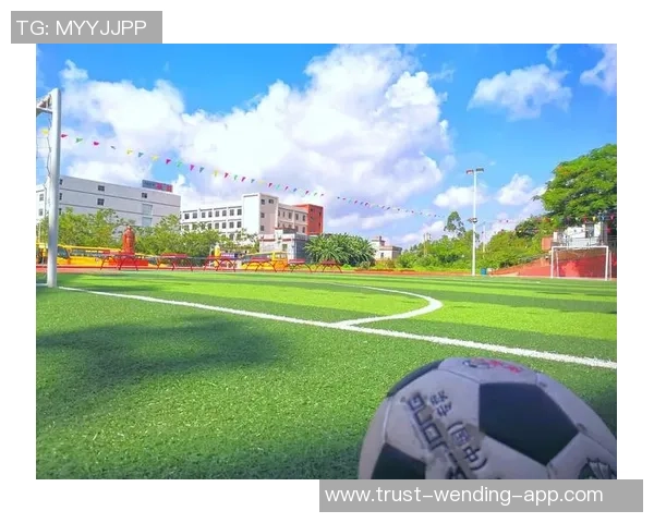 篮球教练书:提升球队战术水平与球员技能的全面指南与实用技巧分享 篮球教练书:提升球队战术水平与球员技能的全面指南与实用技巧分享